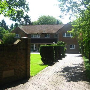 Tanglewood Gatwick Bed & Breakfast